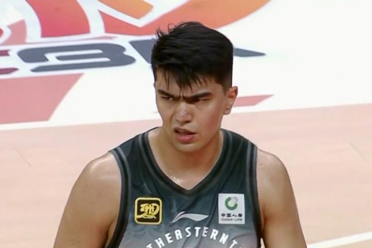 相當(dāng)高效！魯吐布拉出戰(zhàn)19分鐘 7中5貢獻14分10籃板